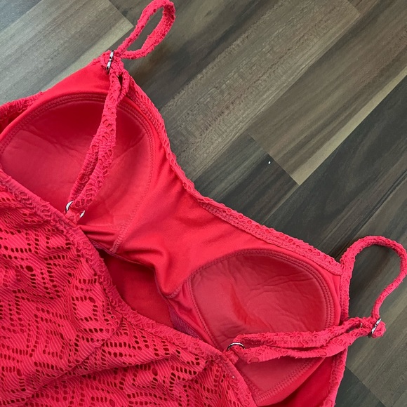 Catalina Women’s Bathing suit - Picture 5 of 7